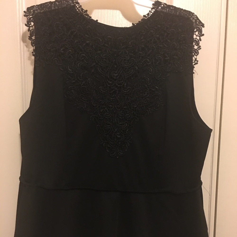 Pretty black summer tank